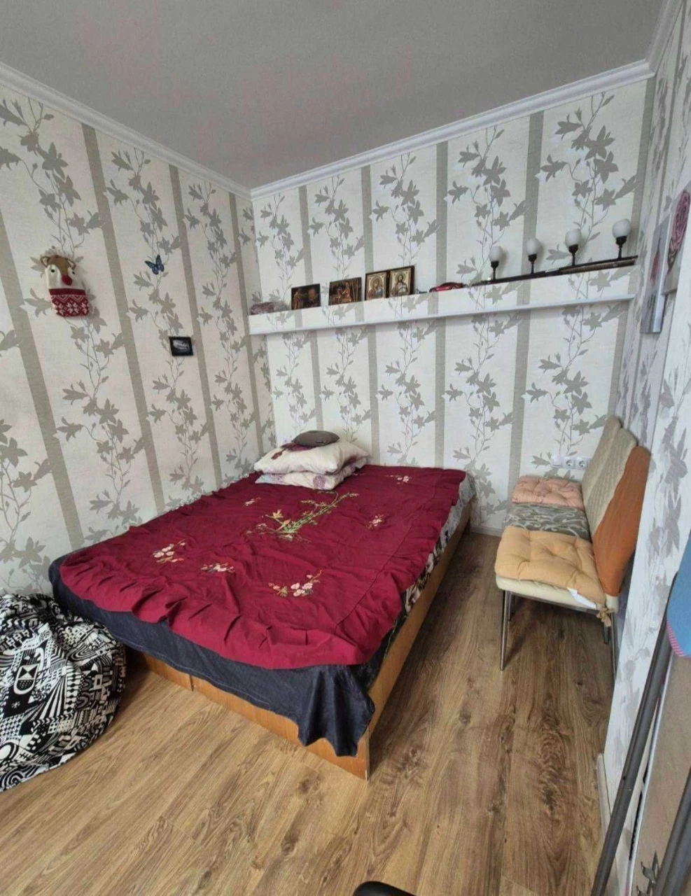Sale of a 1-room apartment in a new building.