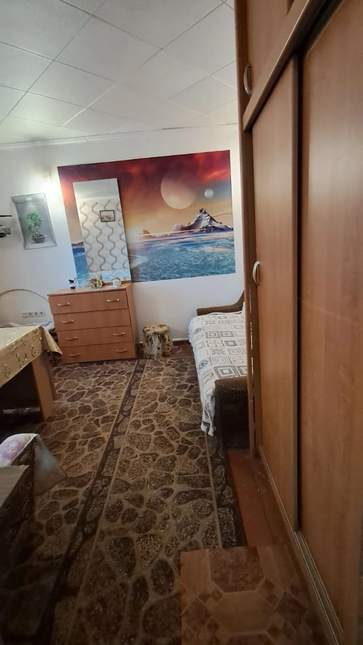 Продаётся квартира в малосемейном доме