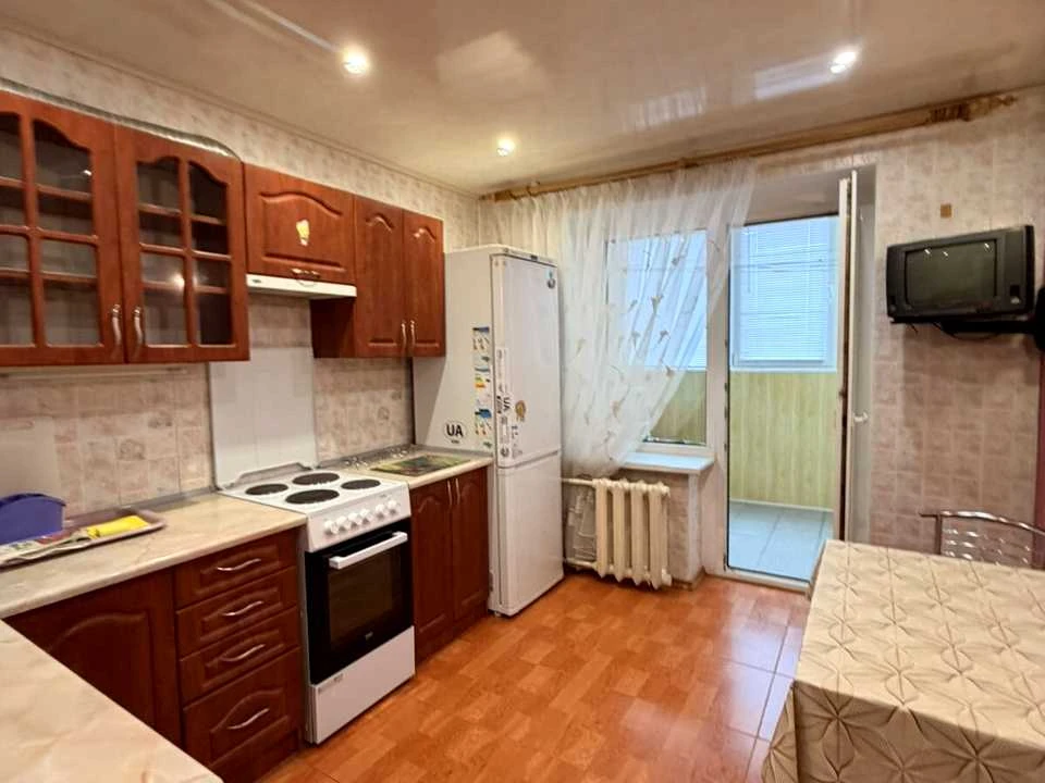 Apartment. Chernomorsk, Parkova St.