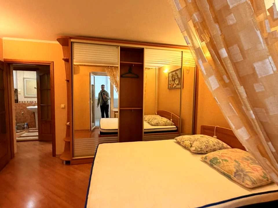 Apartment. Chernomorsk, Parkova St.