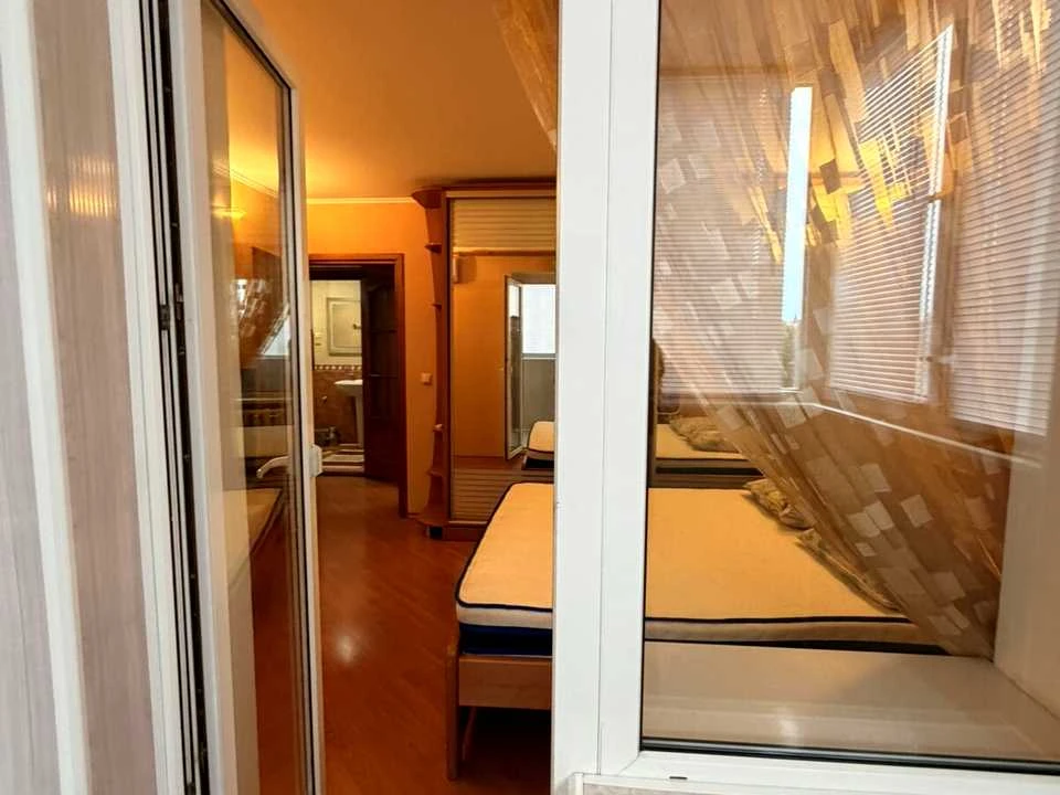 Apartment. Chernomorsk, Parkova St.