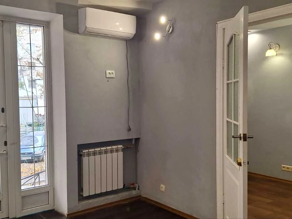 Apartment. Ochornomorsk, Zakhisnykiv Ukrainy Street