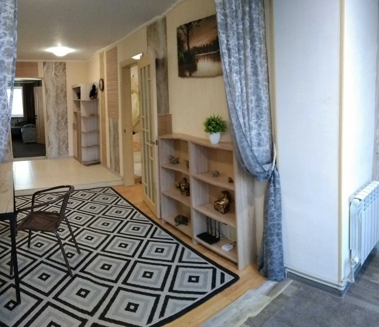 Продам квартиру 100 м2. в центре г. Карловка