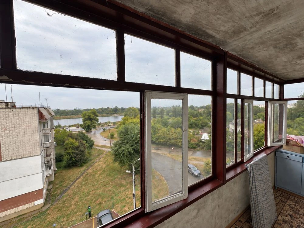 4-bedroom apartment for sale in Kanev