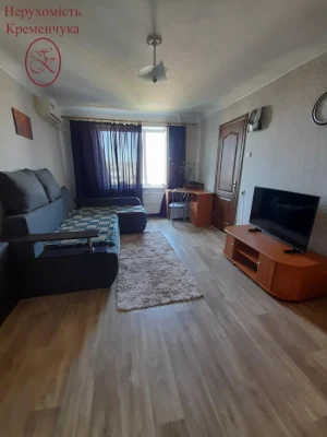 For Sale: 2-Bedroom Apartment with Balcony on Heroes of Ukraine Street