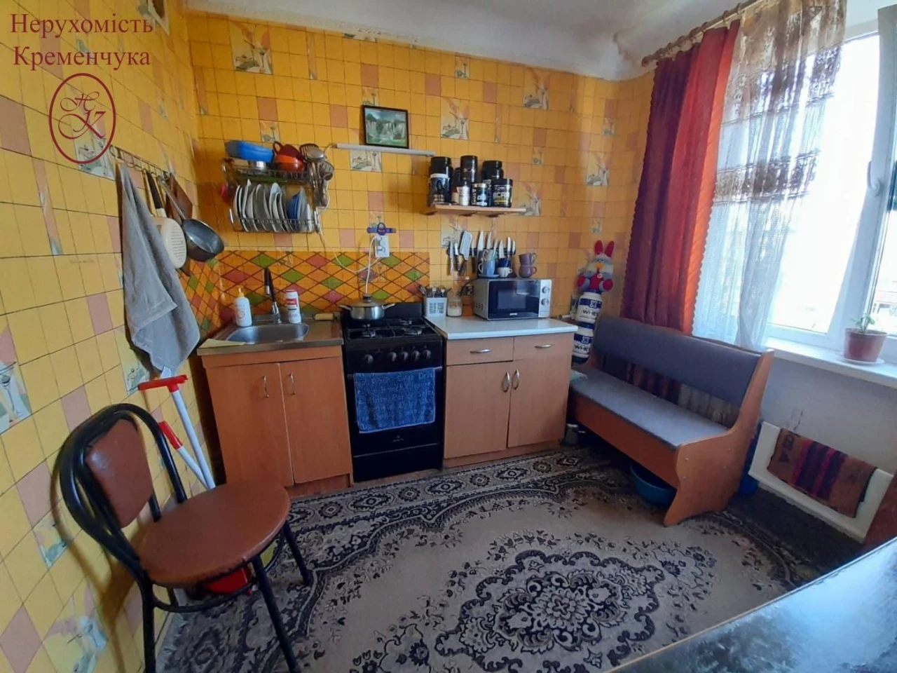 For Sale: 2-Bedroom Apartment with Balcony on Heroes of Ukraine Street