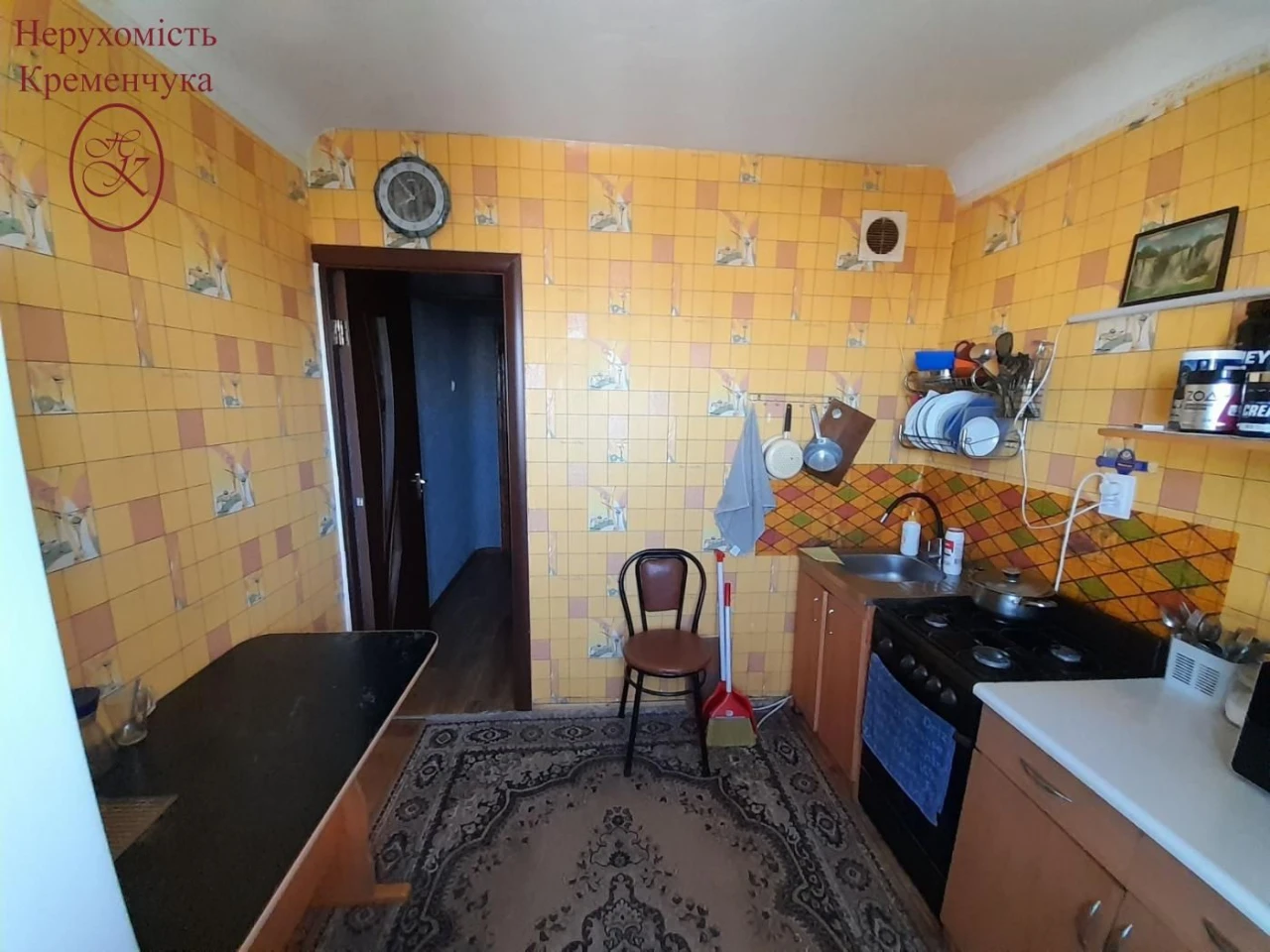 For Sale: 2-Bedroom Apartment with Balcony on Heroes of Ukraine Street