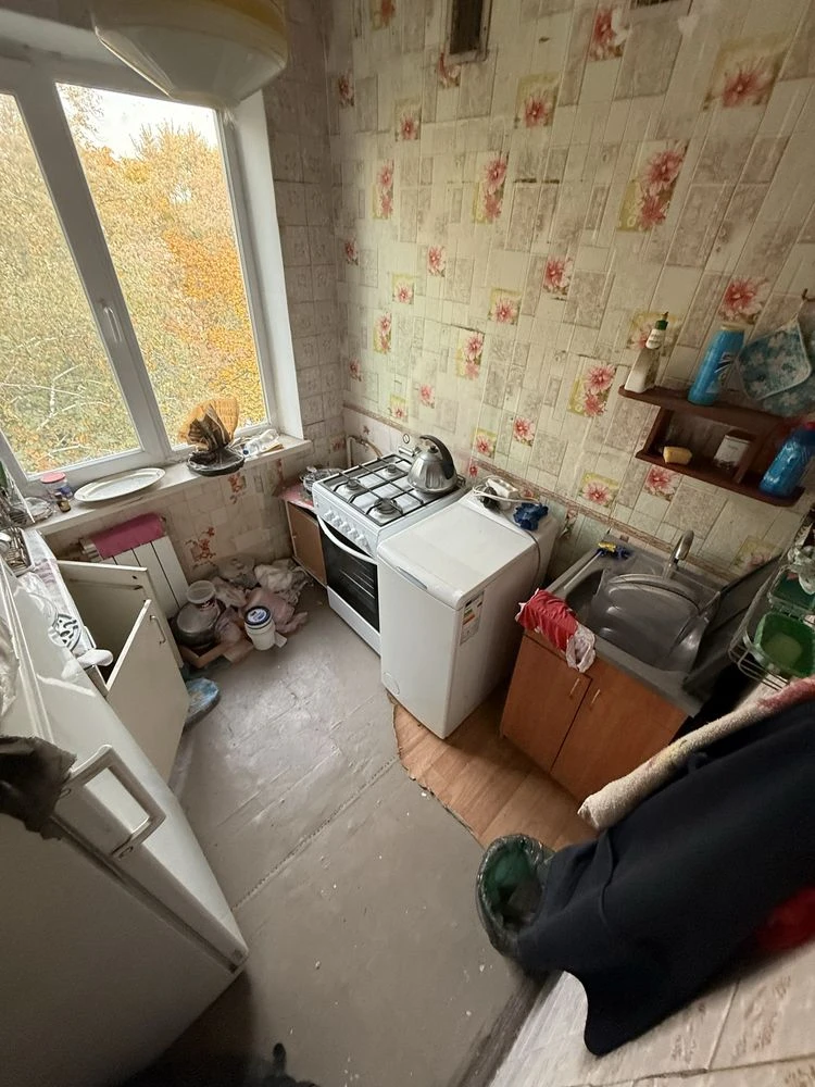 Продаж 2 кім по Свободи