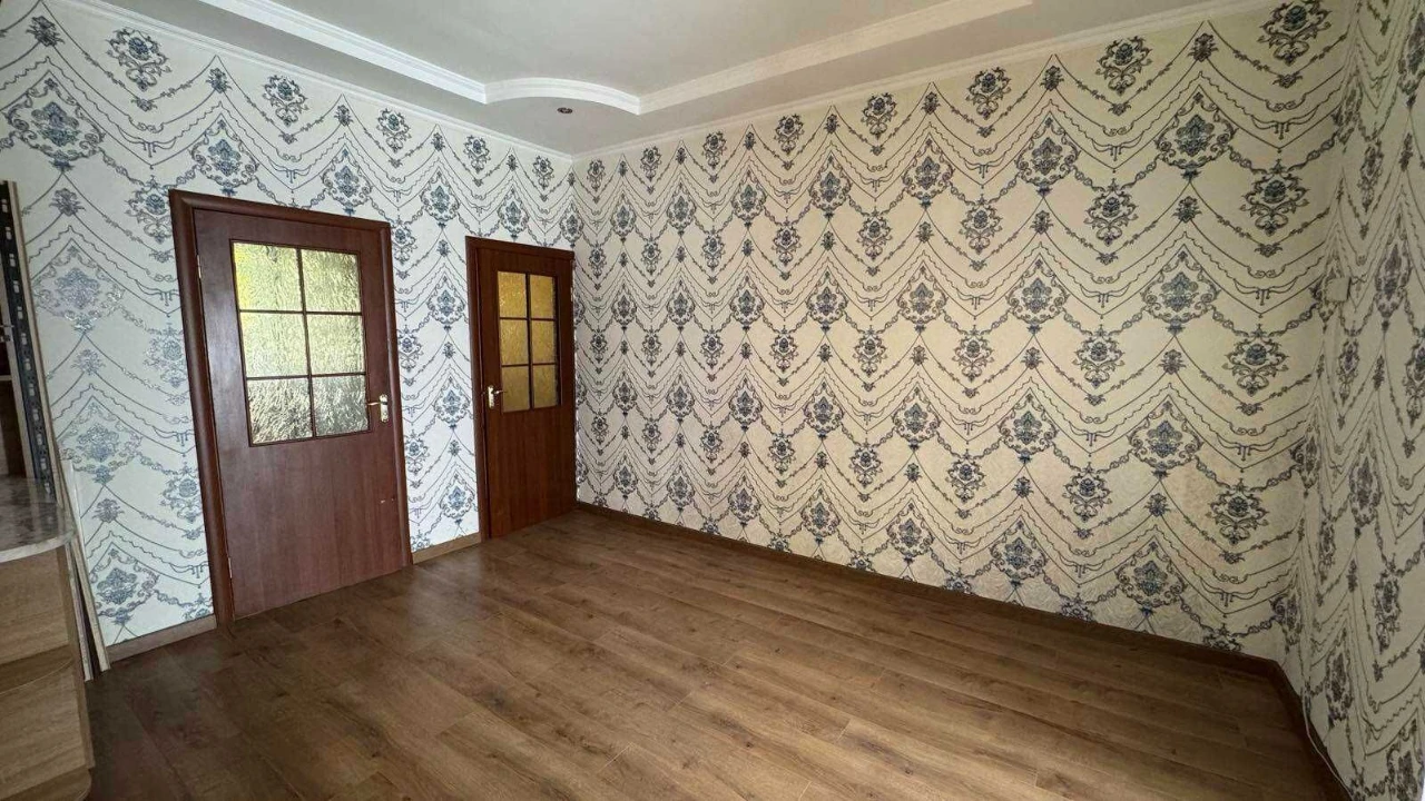 3-bedroom apartment for sale in Gnivani