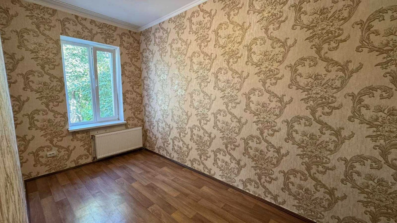 3-bedroom apartment for sale in Gnivani