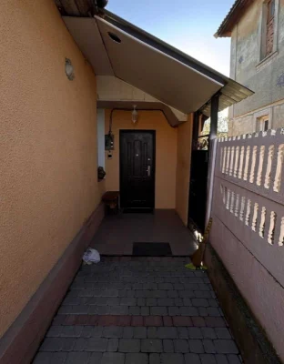 3-bedroom apartment for sale in Gnivani