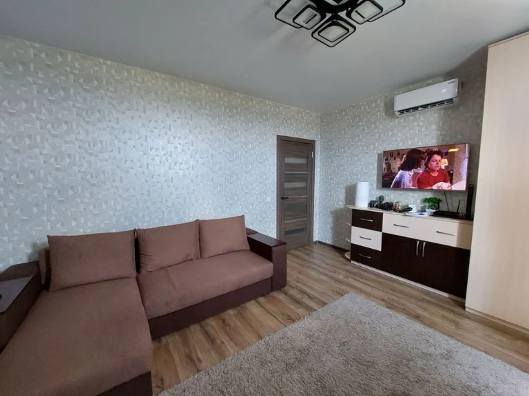 Sale of a 2-bedroom apartment in the Retail Bucha area.