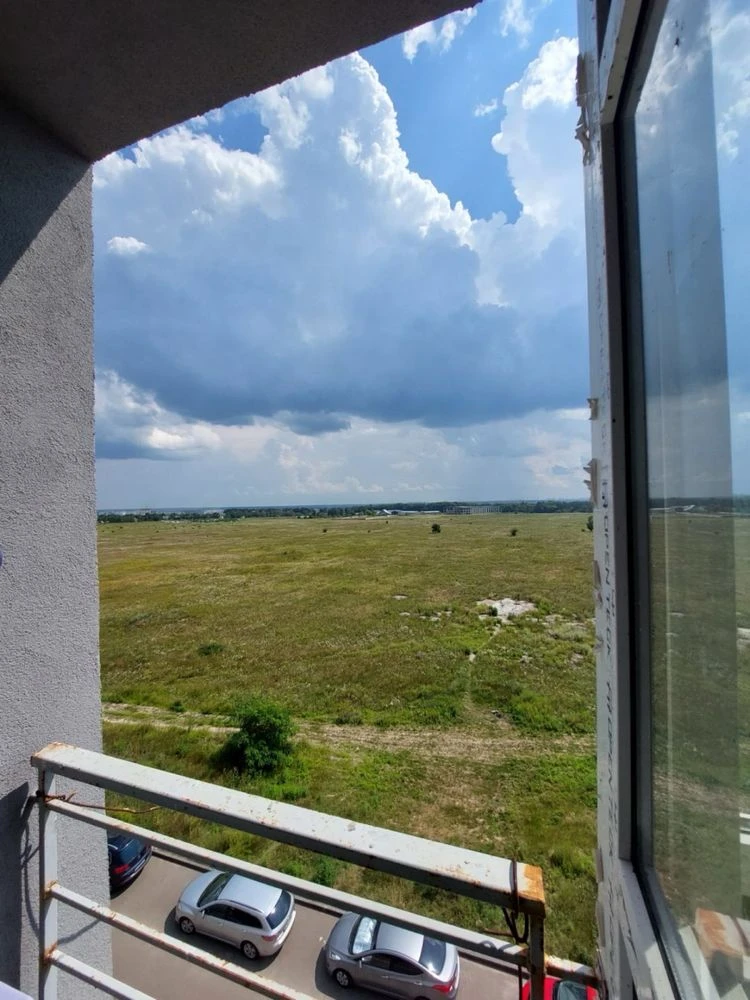 Продаж 2-кімнатна в районі ТЦ Рітейл Буча.