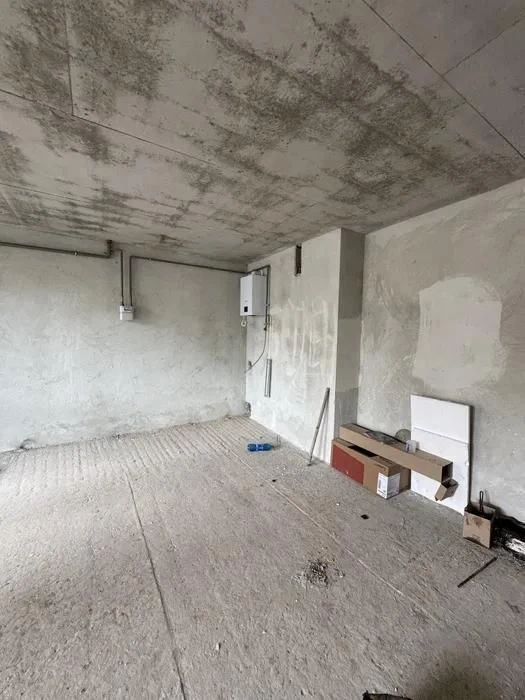 No commission! Sale of a 2-room apartment 82.57 sq.m. in a luxury new building