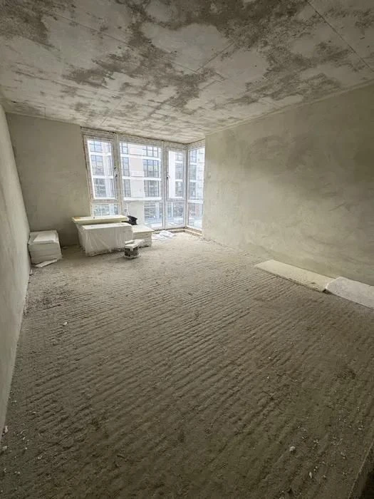 No commission! Sale of a 2-room apartment 82.57 sq.m. in a luxury new building