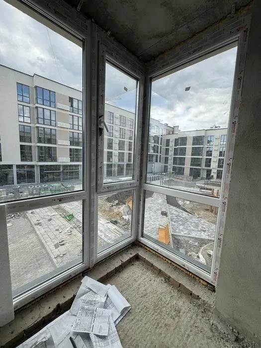 No commission! Sale of a 2-room apartment 82.57 sq.m. in a luxury new building