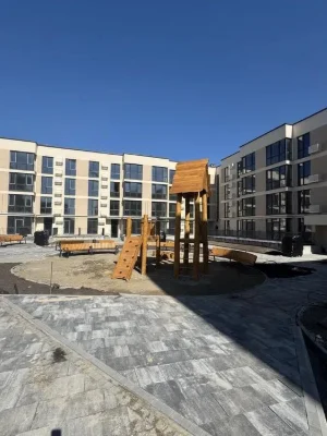 No commission! Sale of a 2-room apartment 82.57 sq.m. in a luxury new building