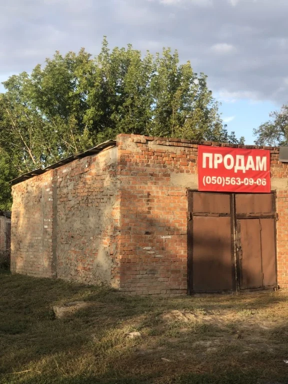 Garage with documentation urgently