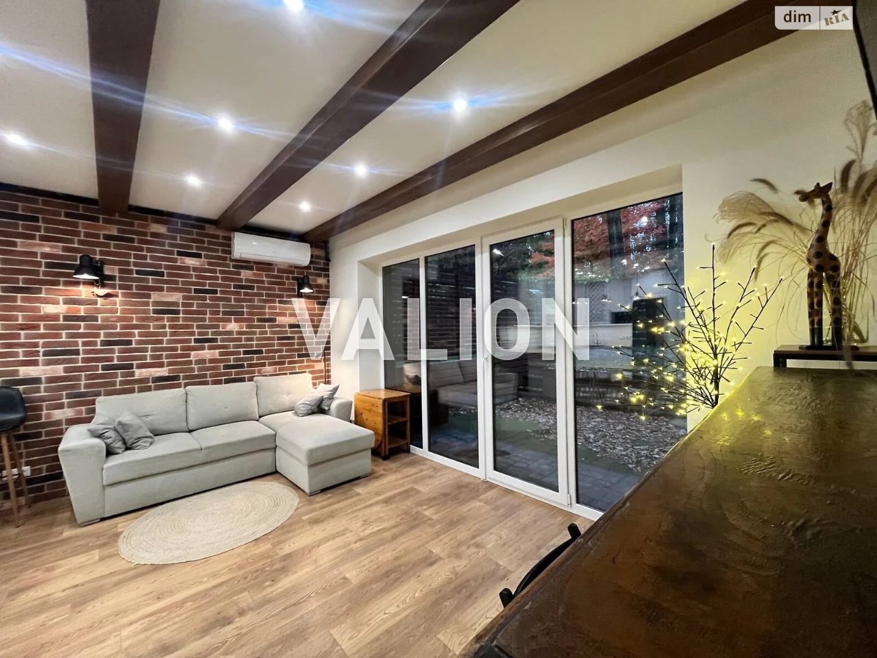 Long-Term Rental of Townhouse