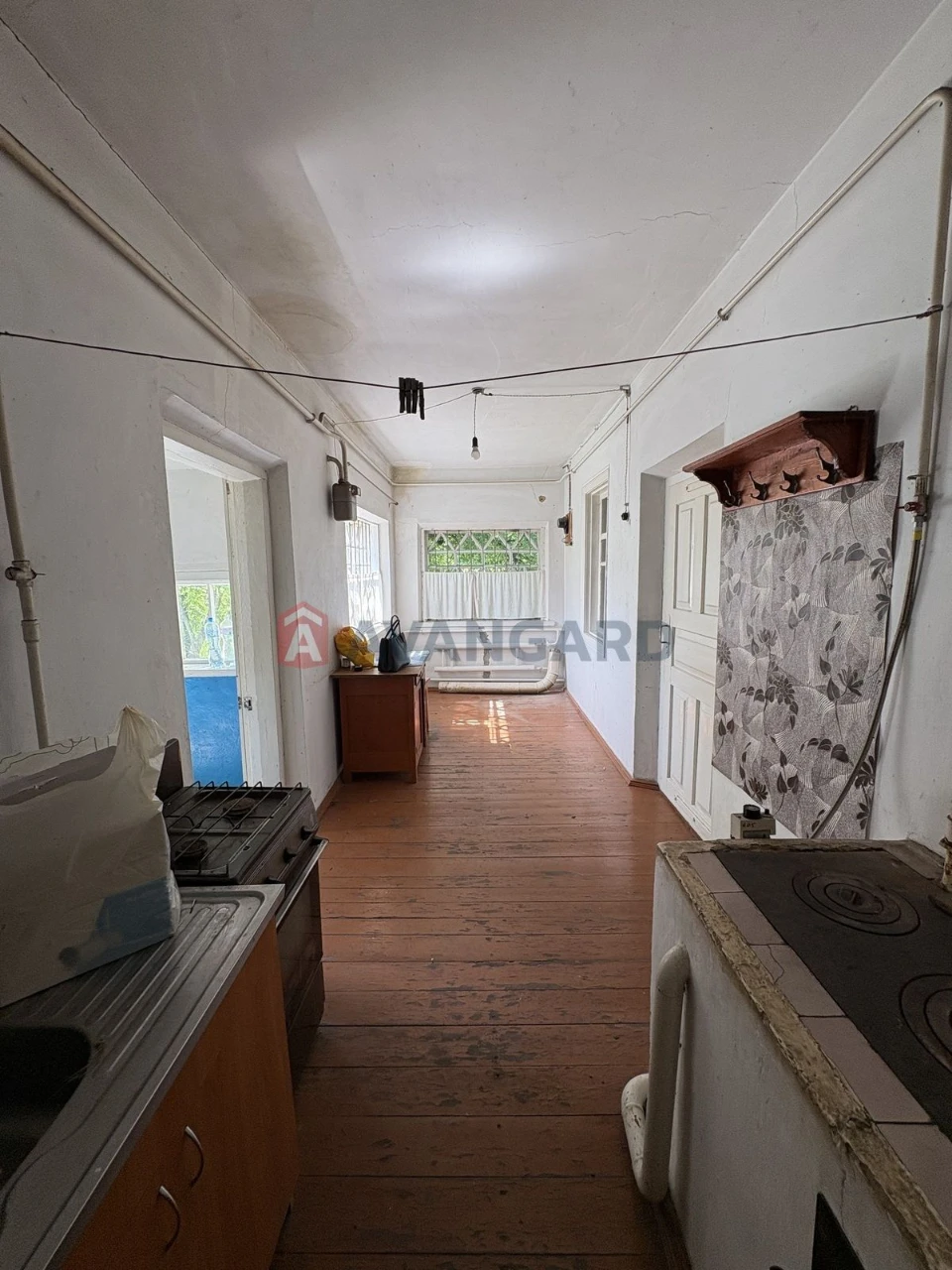For Sale: House in Karnaukhovych