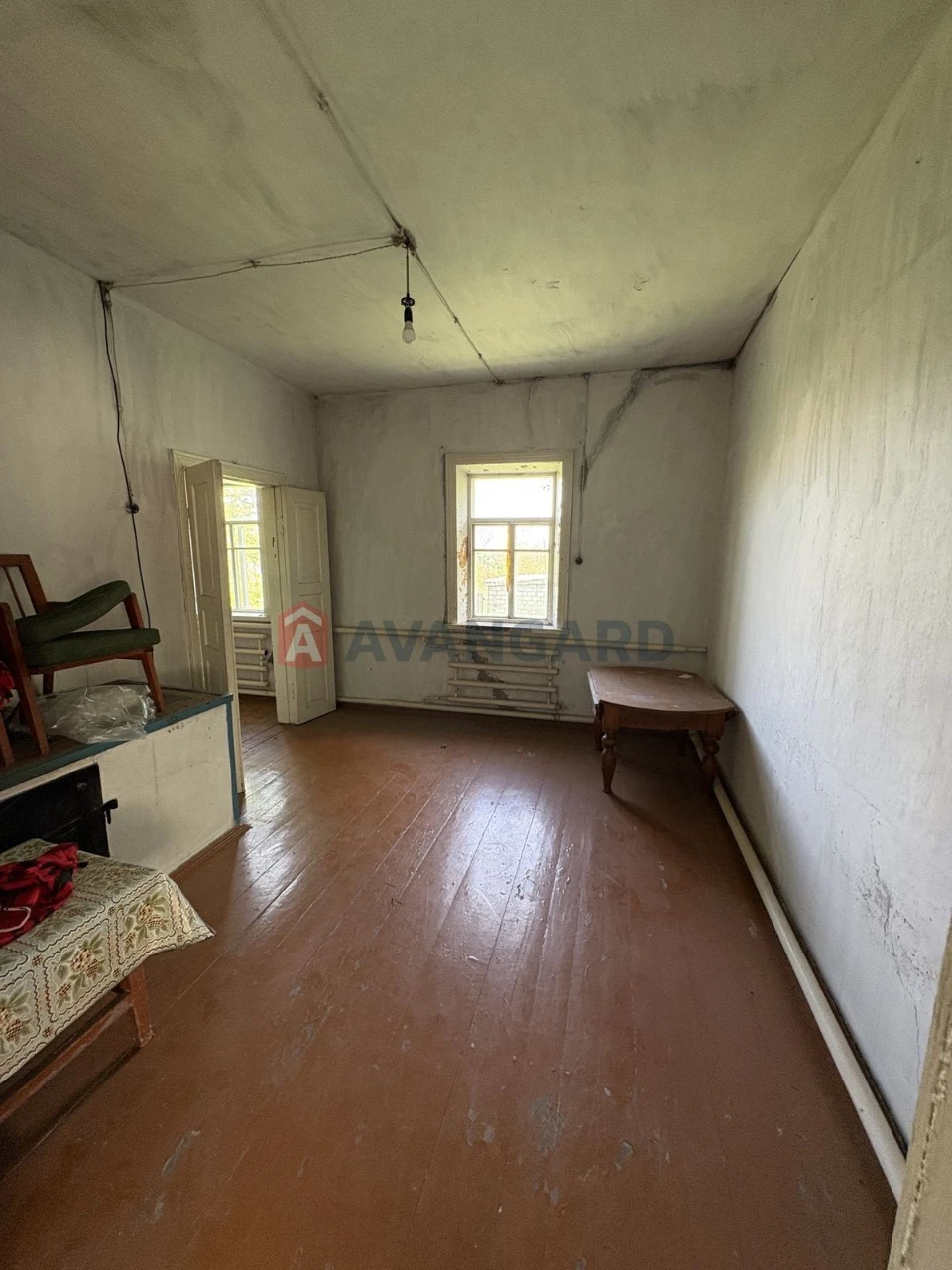 For Sale: House in Karnaukhovych