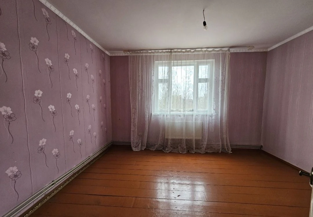 House renovated 110m2. Certificate, voucher. Canyon, blue
