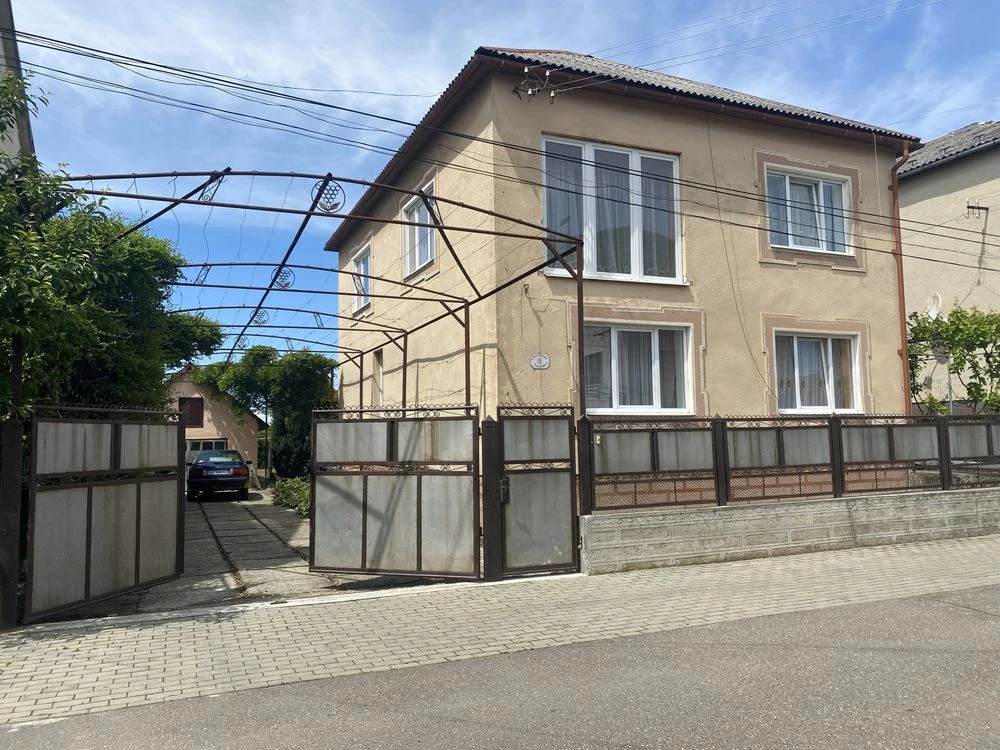 House for sale with a large plot