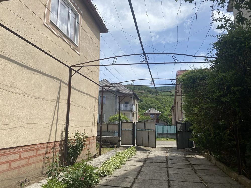 House for sale with a large plot