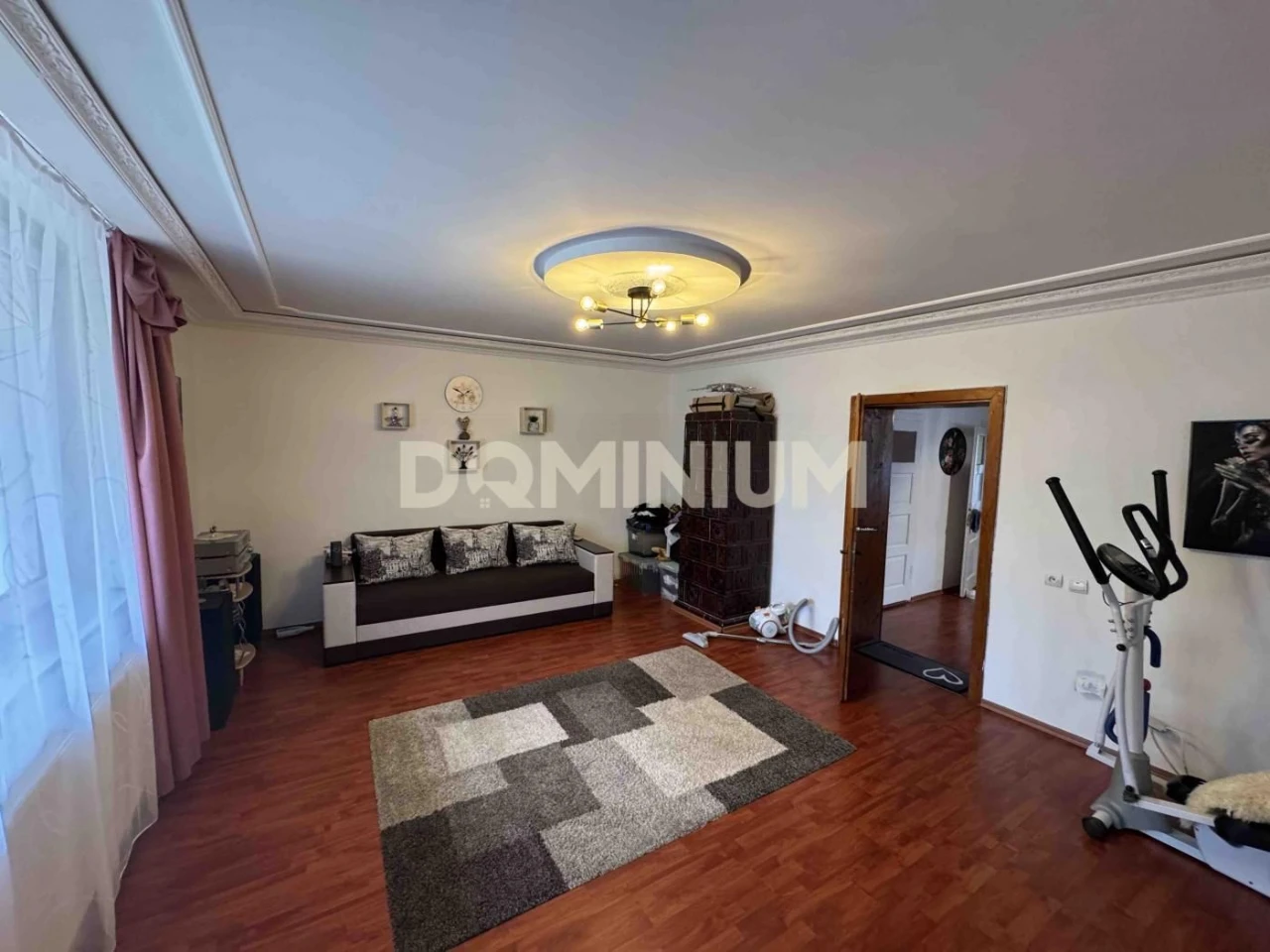Ready-to-move house in Vinograd