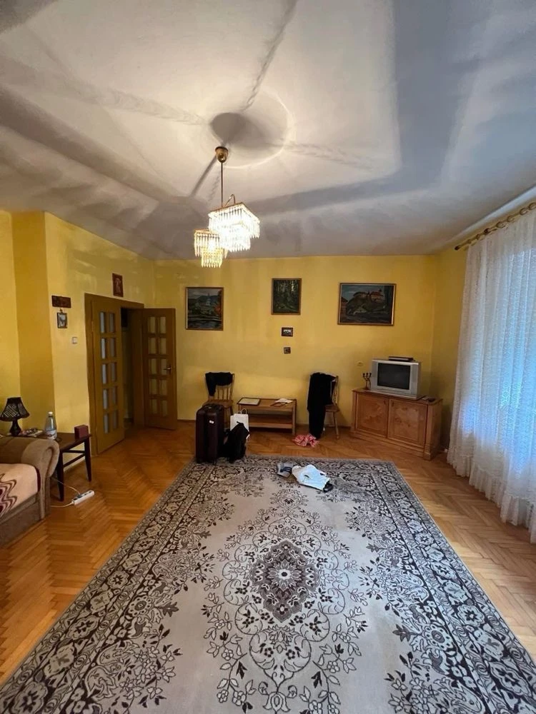 For Sale: Semi-detached House