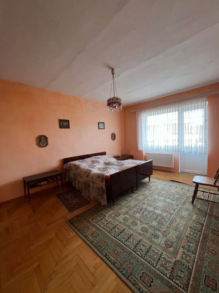 For Sale: Semi-detached House