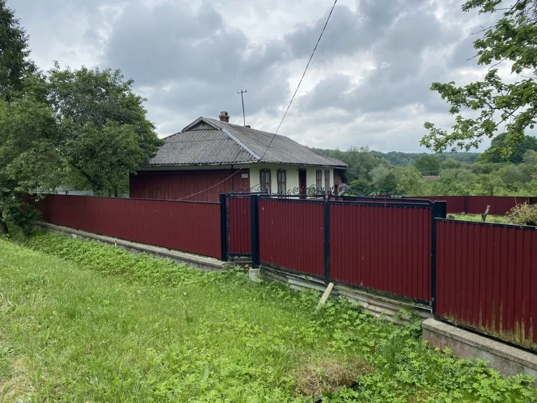 Дом, Коломия. село Грушов