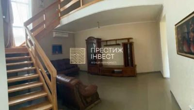 Sale of a 2-story house WITHOUT COMMISSION