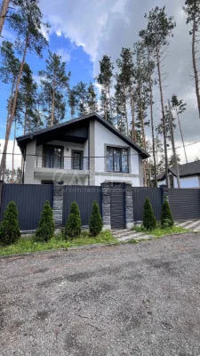 Продаж будинку в Сосновому лісі з готовим ремонтом