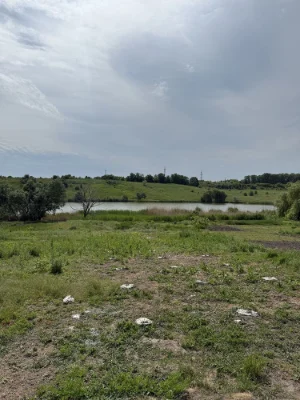 Продажа двох земельний ділянок біля ставка