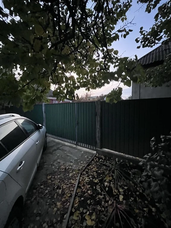 For Sale: Gas-Connected House