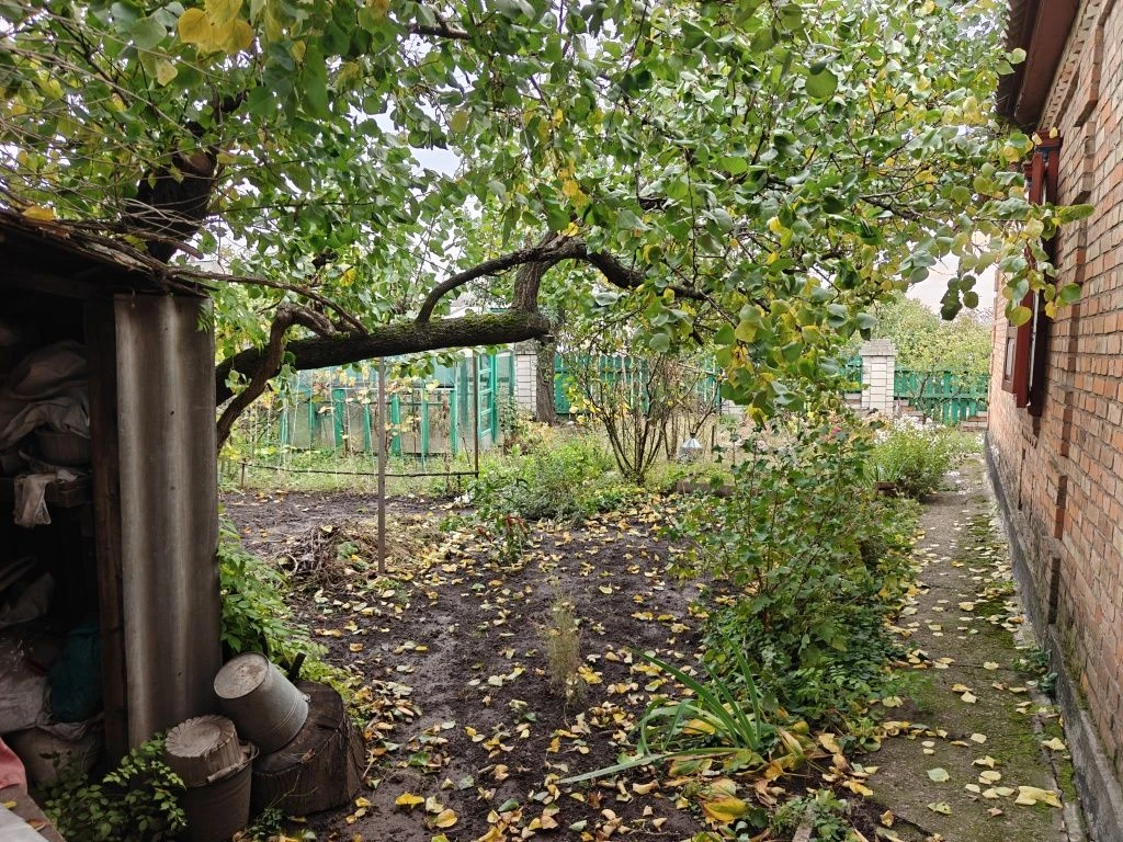 Продам великий газіфікований будинок  по вулиці Хасанська