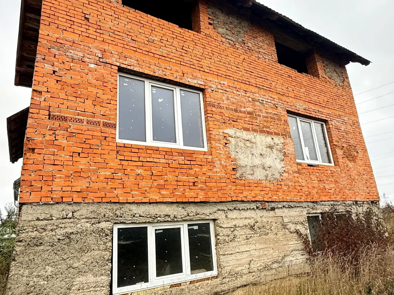 Продаж будинку 290 м² 16 сот.