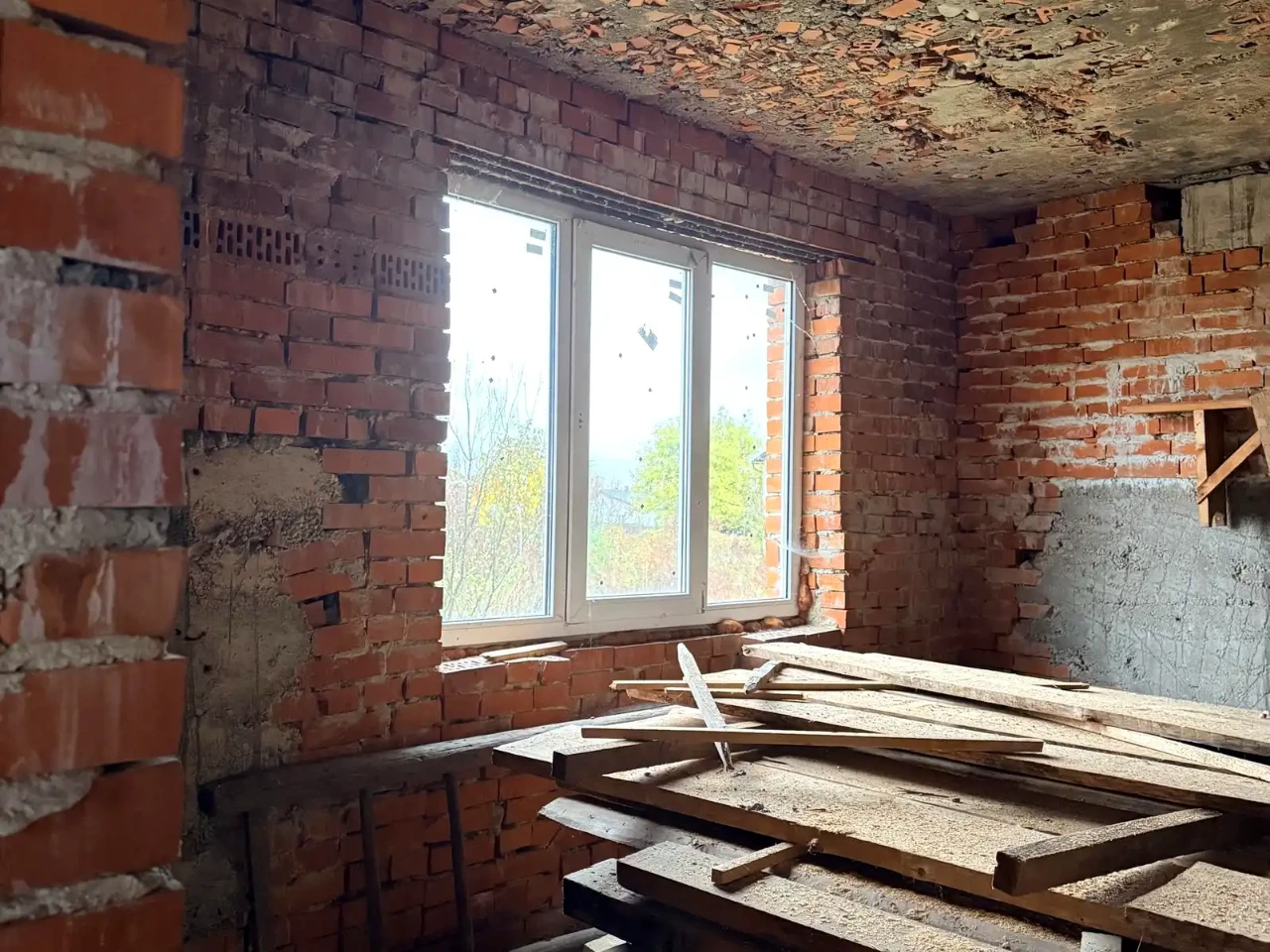Продаж будинку 290 м² 16 сот.
