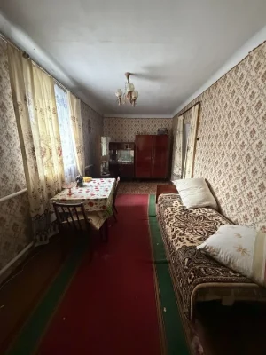 Продаж частини будинку, вулиця Карла Маркса