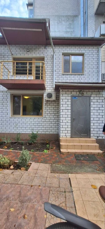 Unique house in the center of Chornomorsk. Top location