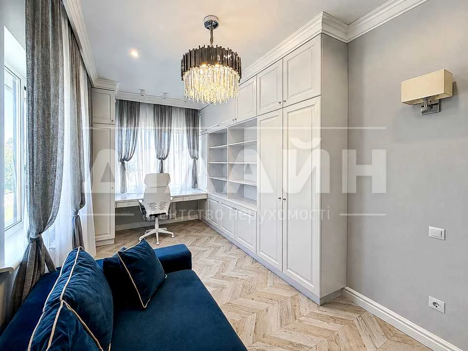 House. Zaporizhzhia, Zernova St.