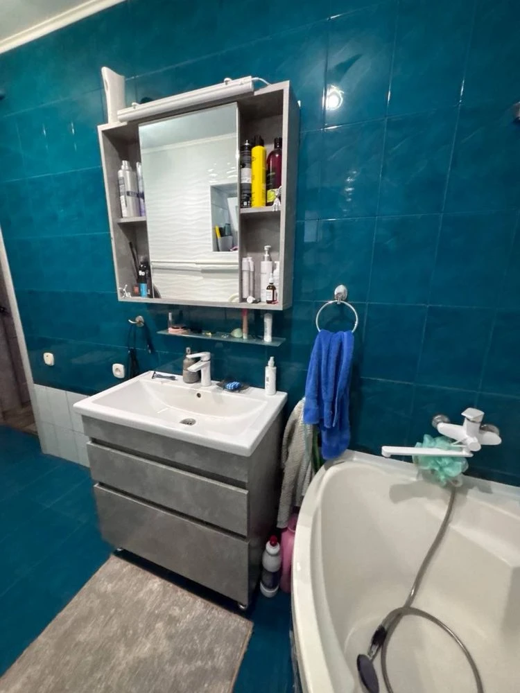 Продам власний часний будинок 3 кімнатний ,6 соток ,58