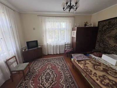 Sale of a house share