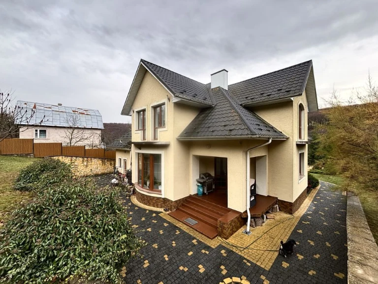 Beautiful house for sale near the forest