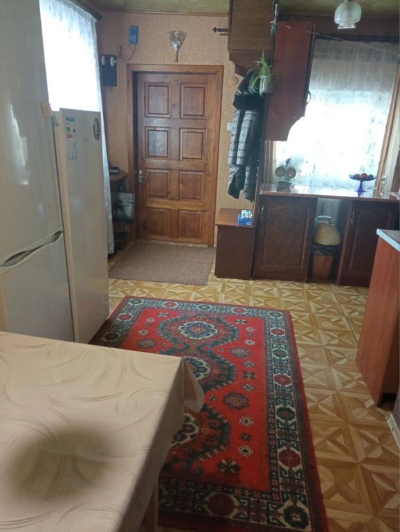 Продається частина будинку в центрі Зміїва
