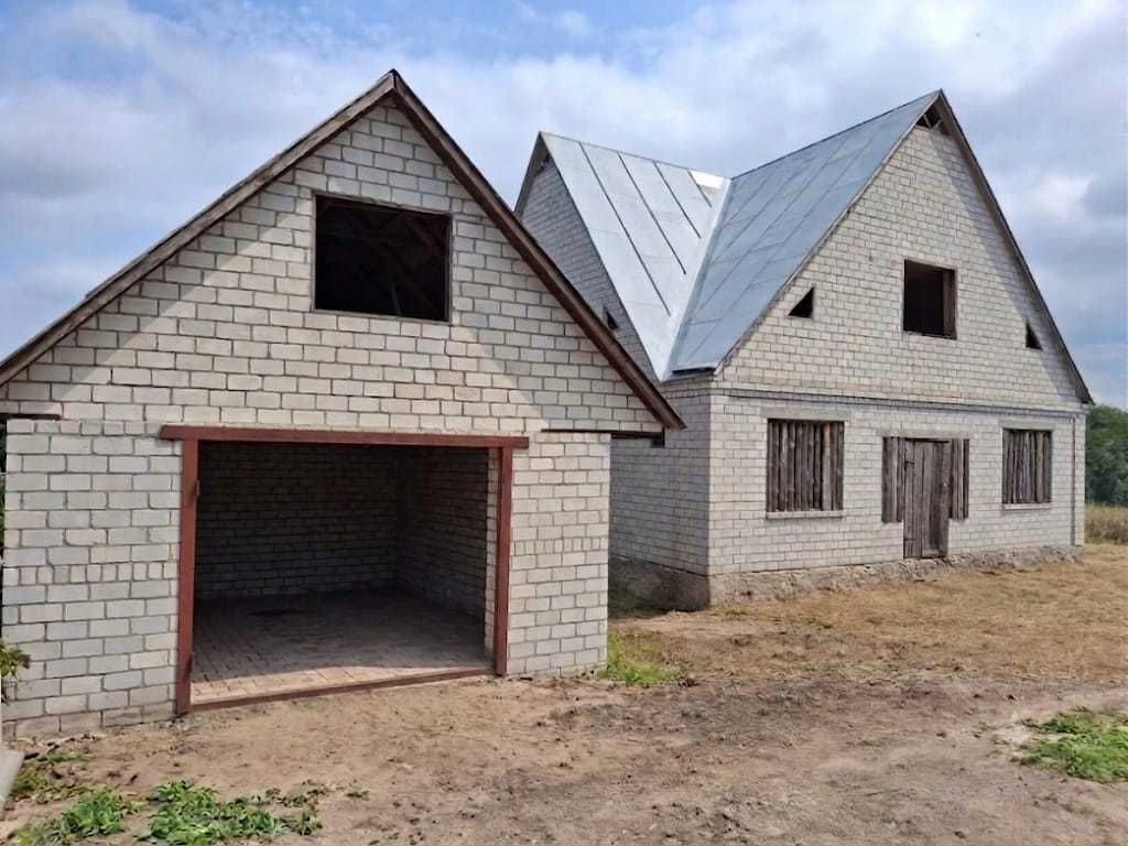 ПРОДАЮ Двухэтажный дом в Каневе