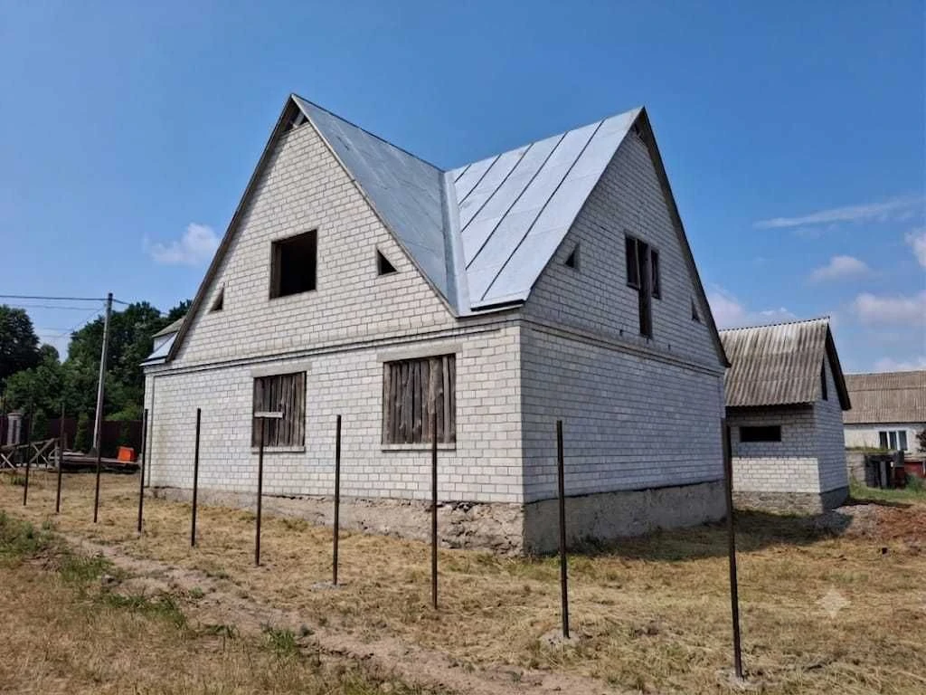 ПРОДАЮ Двухэтажный дом в Каневе