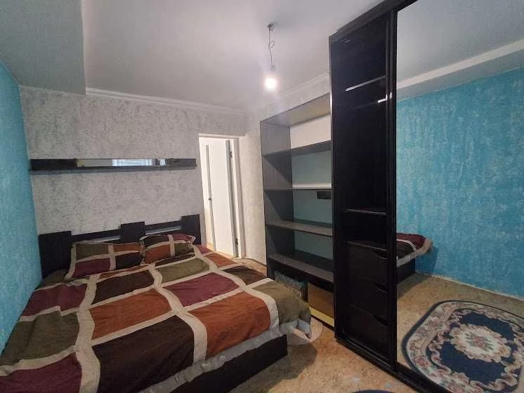 Продається житловий будинок в центрі міста Чигири