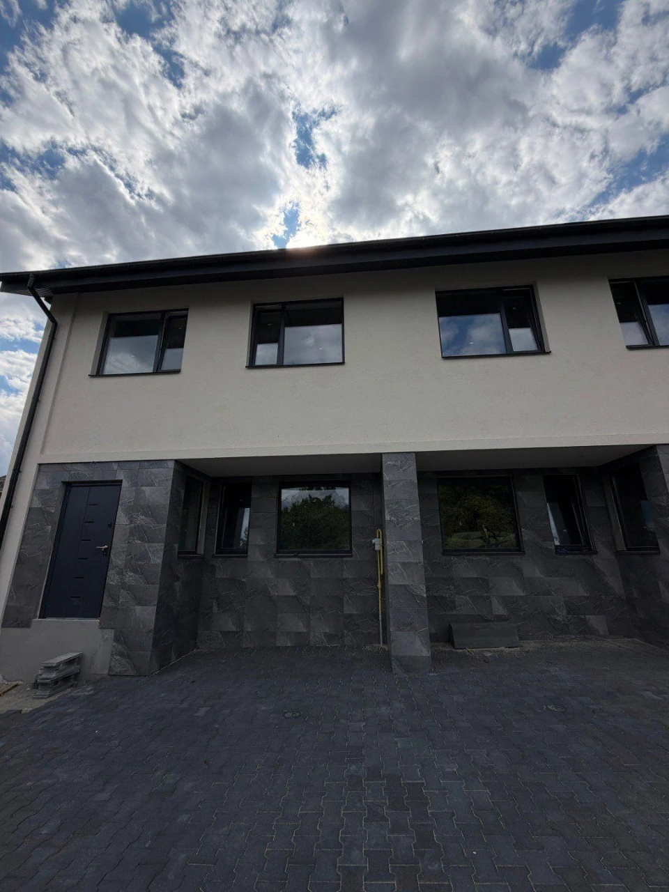 Продажа таунхауса в Буче, 90,6 м² + чердак 25 м², газ, центр